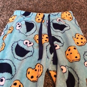 Cookie Monster pajama pants little to no stains one foundation stain on left leg
